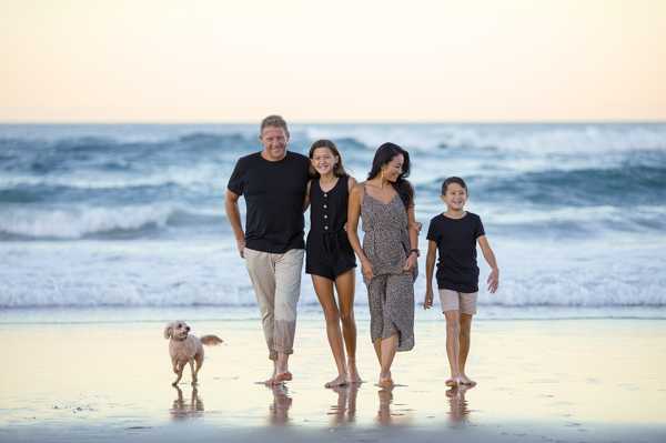 How to Coordinate Outfits for Family Photoshoots